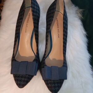 ANTONIO MELANI Navy Houndstooth Heels